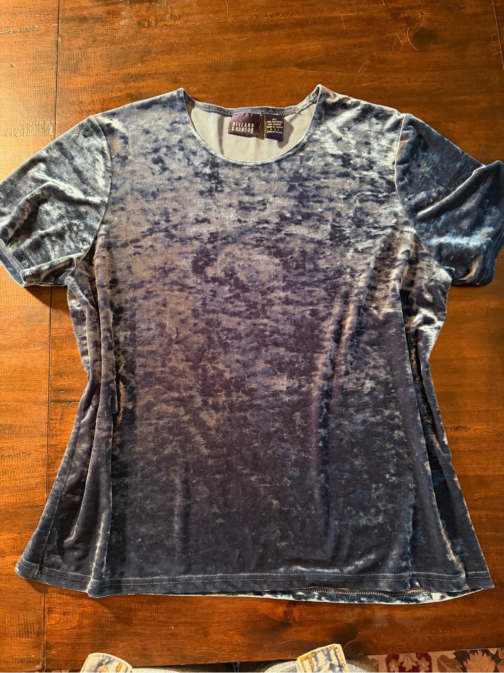 Hillard and Hanson 90s vintage Blue crushed Velvet Short-Sleeve top